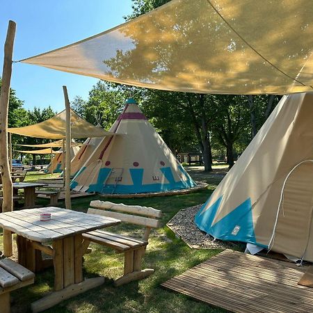 Tipi Ottawa Apartment Falkenberg/Elster Luaran gambar