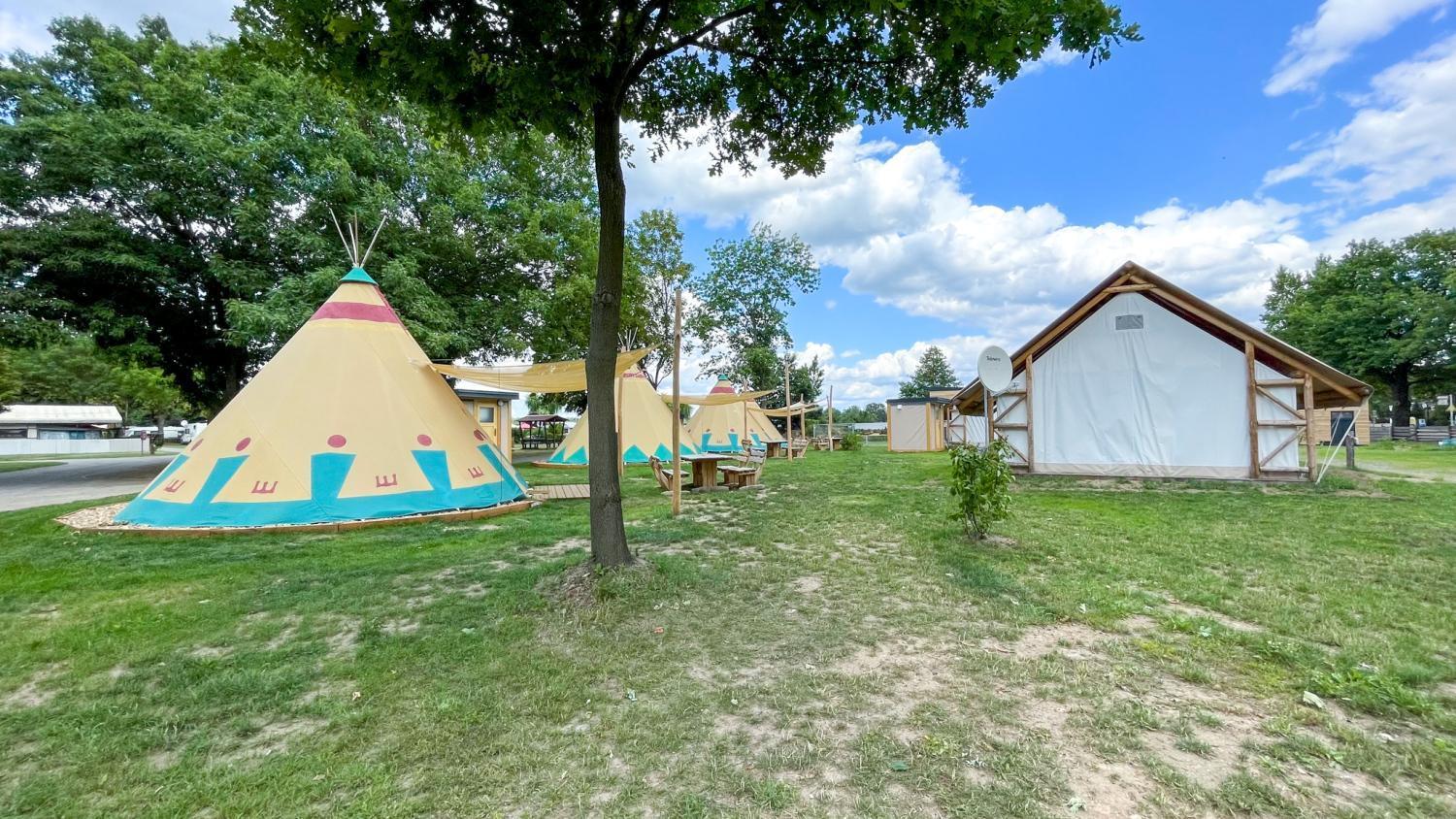 Tipi Ottawa Apartment Falkenberg/Elster Luaran gambar